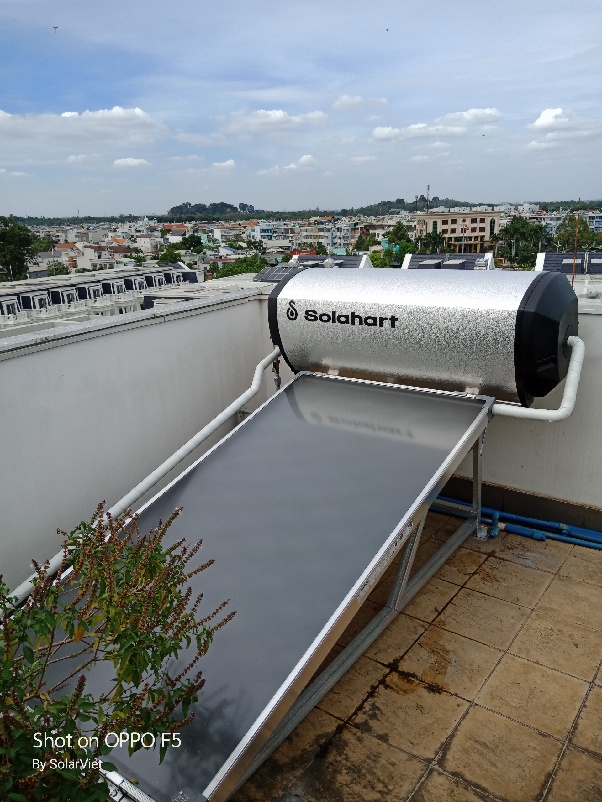 Solahart Premium Model 181L – Máy nước nóng năng lượng mặt trời bền nhất của Úc