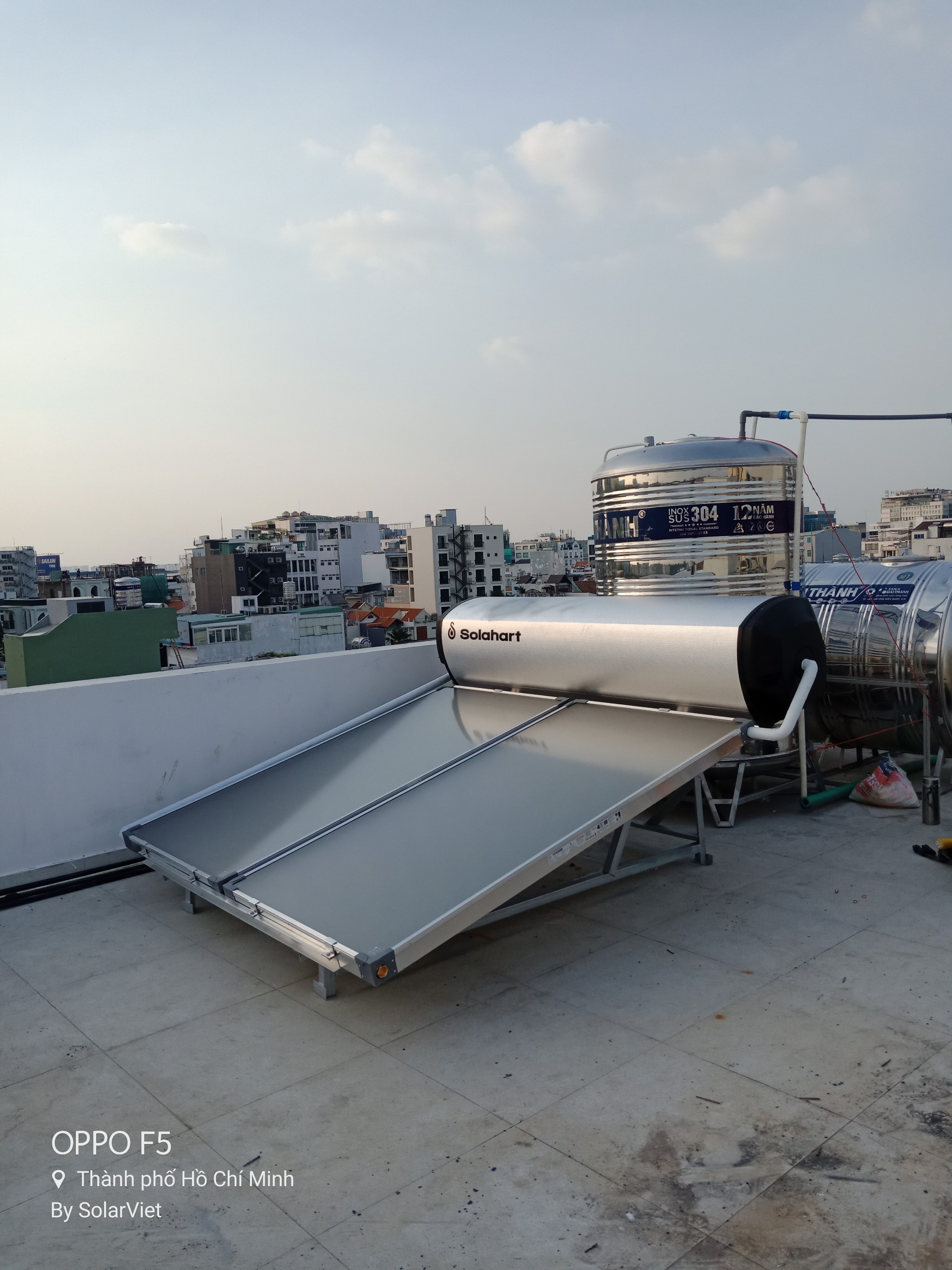 Solahart Premium 300L – Máy Nước Nóng NLMT Lắp Đặt Tại Quận Tân Bình, TP.HCM