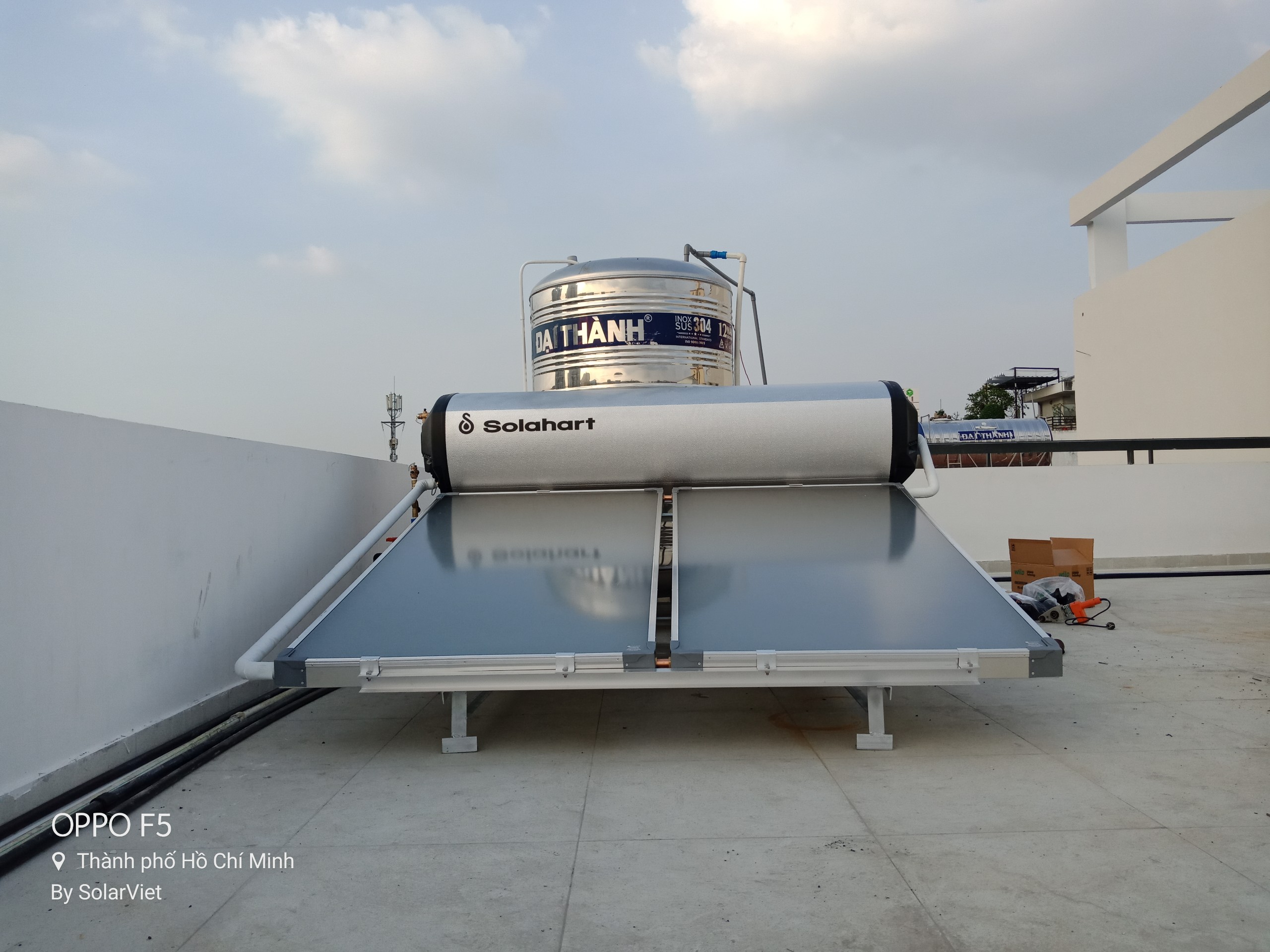 Máy Solahart Model 302L – Máy nước nóng năng lượng mặt trời tấm phẳng Solahart