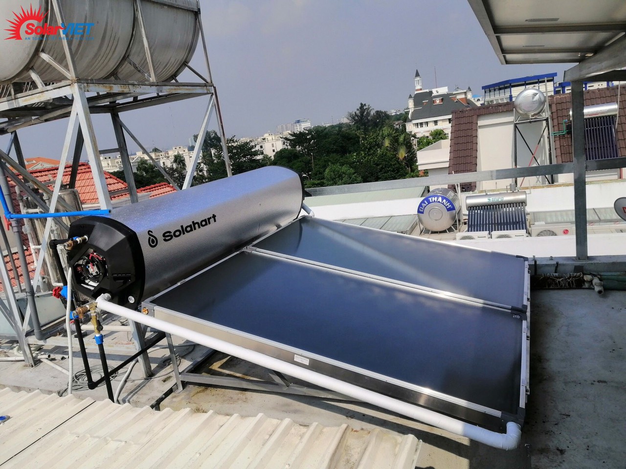 Solahart Premium Model 302L – Máy nước nóng tấm phẳng cao cấp của Úc