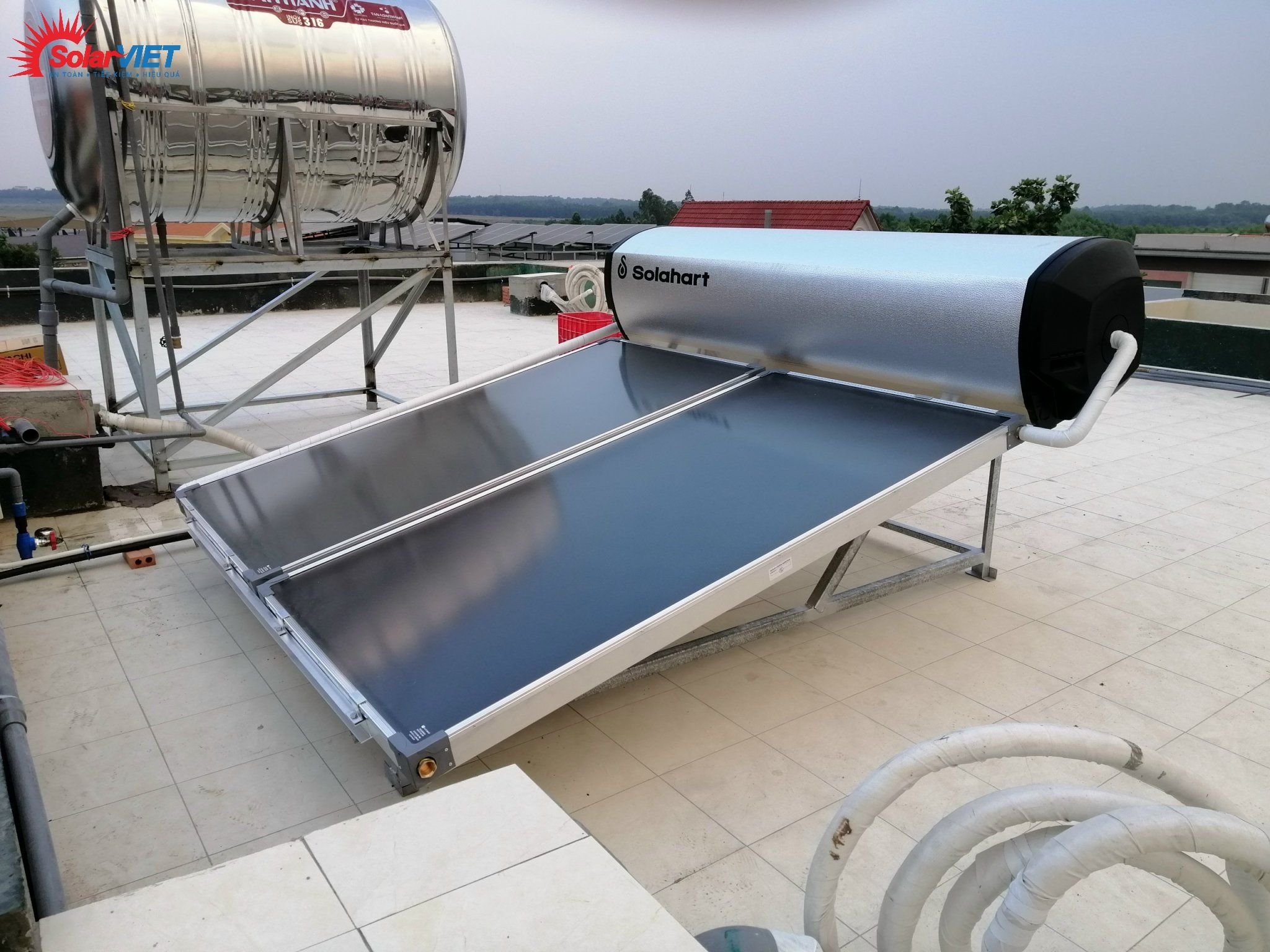 May nuoc nong nang luong mat troi cua UC – thị phần số 1 hàng đầu tại ÚC